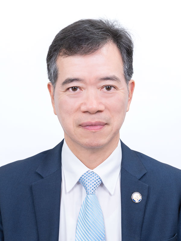 何世昌校長